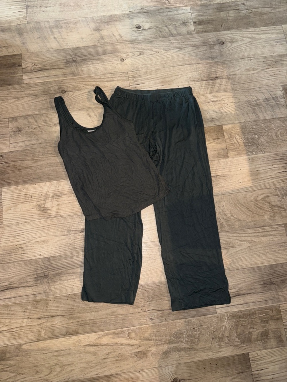 Soma Gray Tank Top and Lounge Pants Set